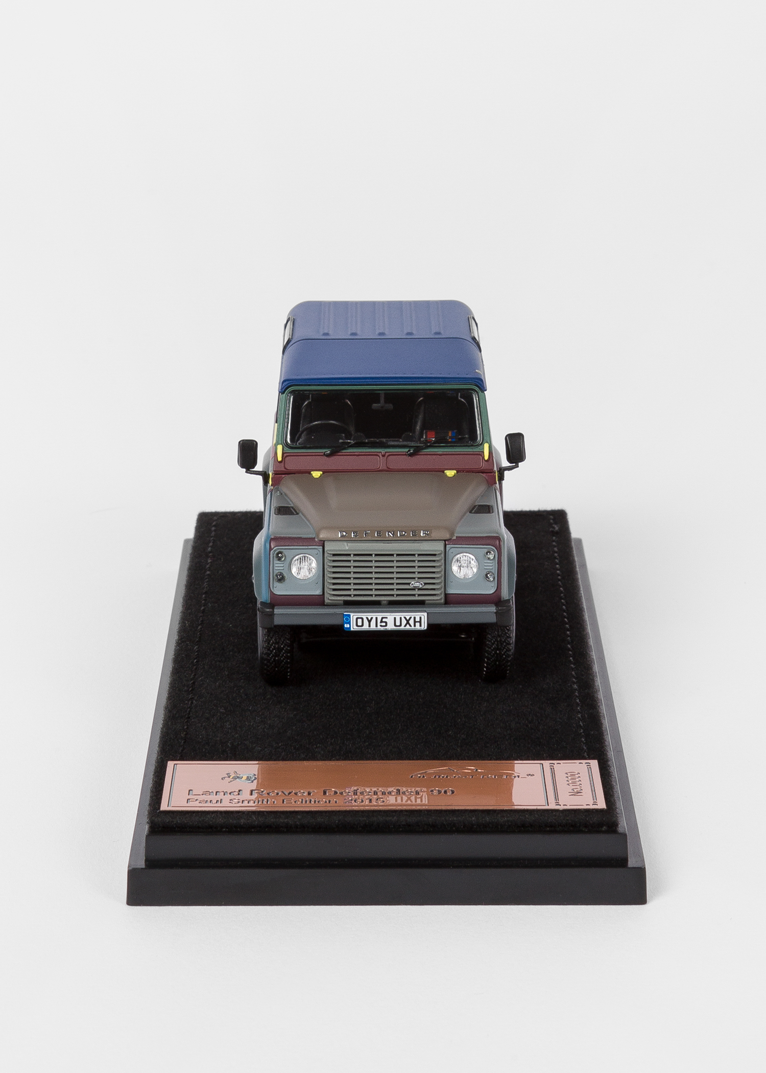 Paul Smith + Land Rover - Defender 90 1:18 Die Cast Metal 