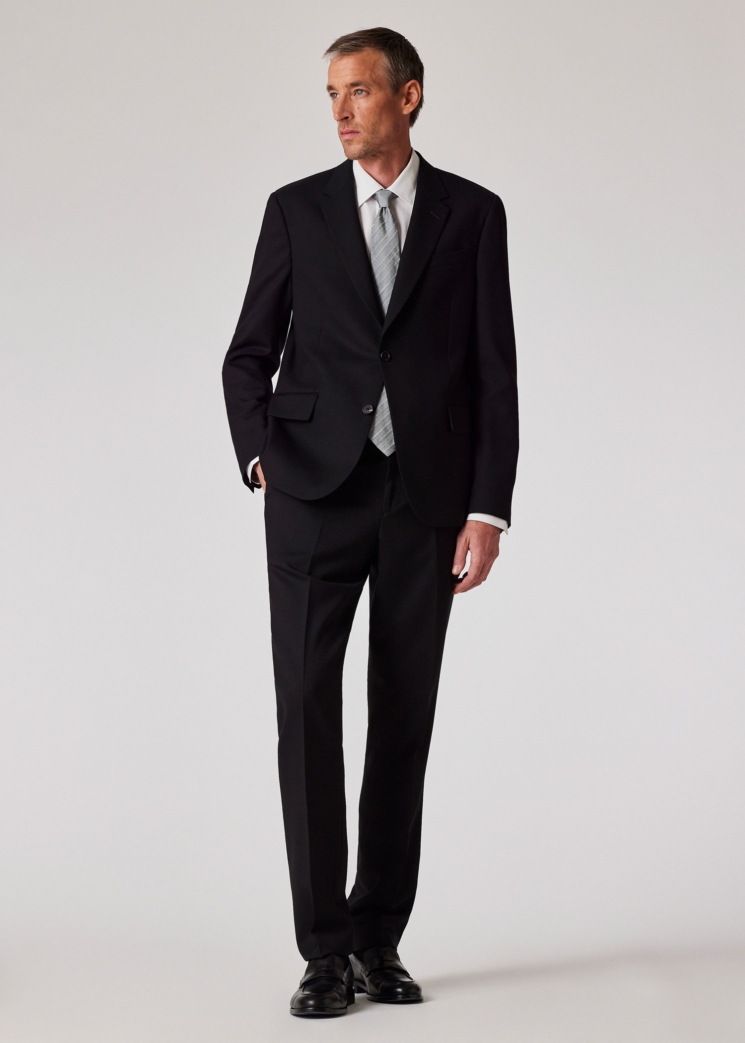 The Soho - Men's Tailored-Fit Navy Wool 'A Suit To Travel In