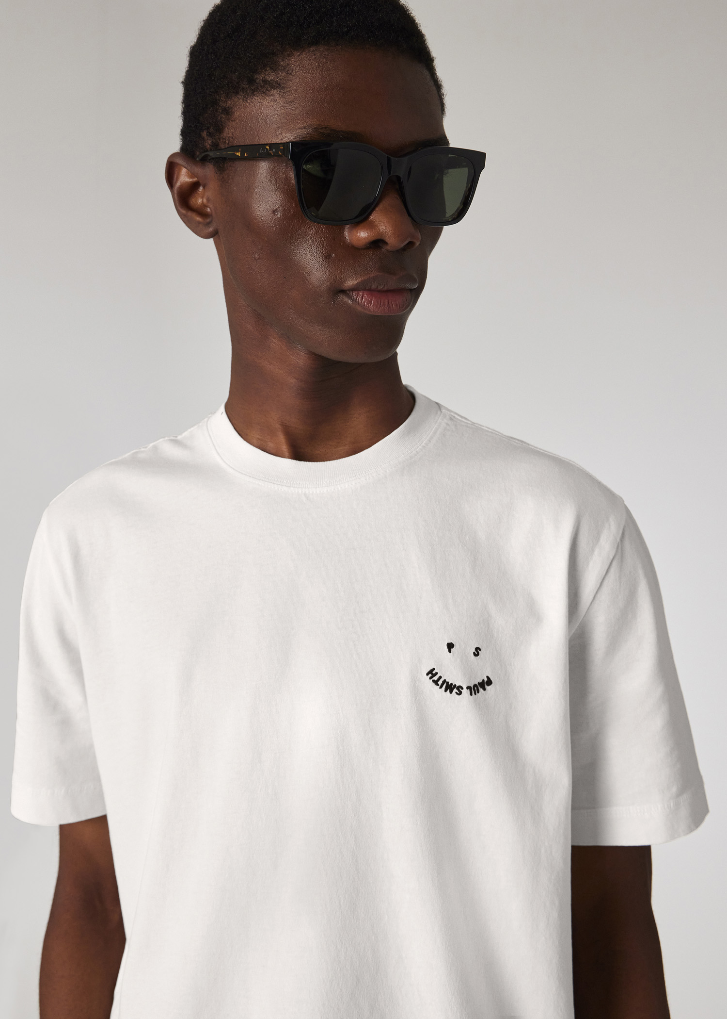 Men's Black Embroidered 'Happy' T-Shirt