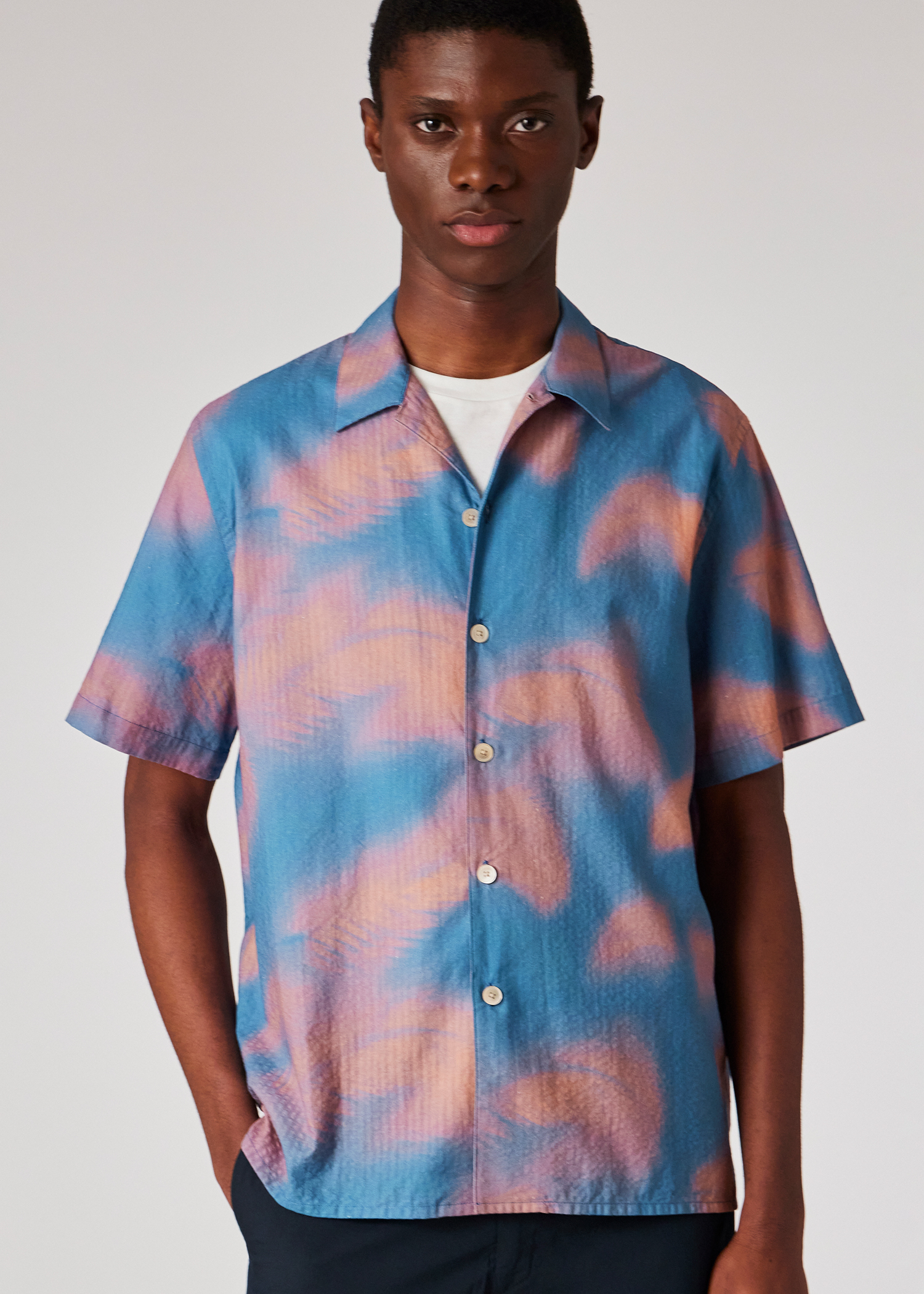 Men's Blue 'Palm Shadow' Print Short-Sleeve Shirt