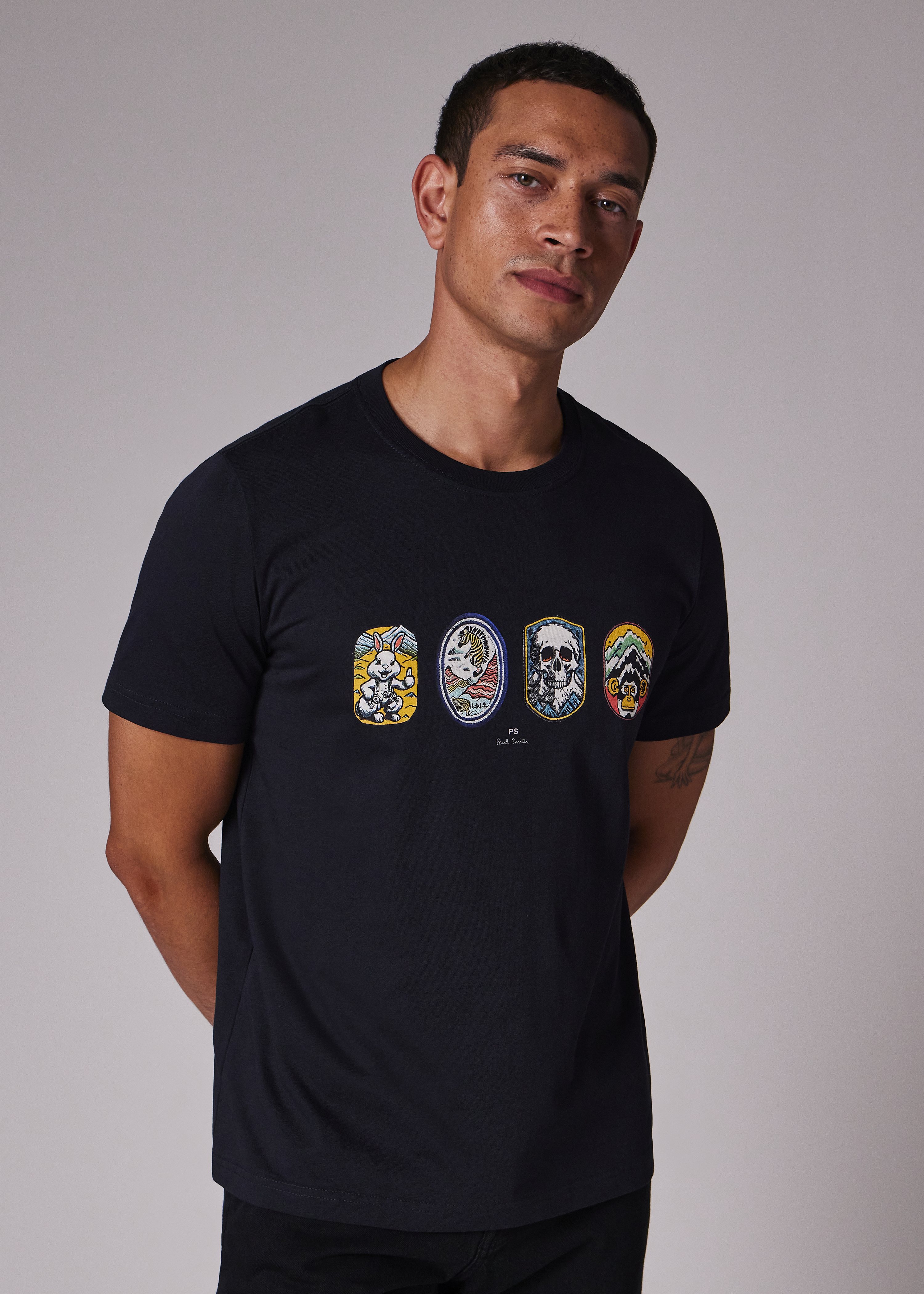 【人気】Paul Smith　TRAVEL BADGES PRINT SHIRT 人気】Paul Smith TRAVEL BADGES PRINT SHIRT