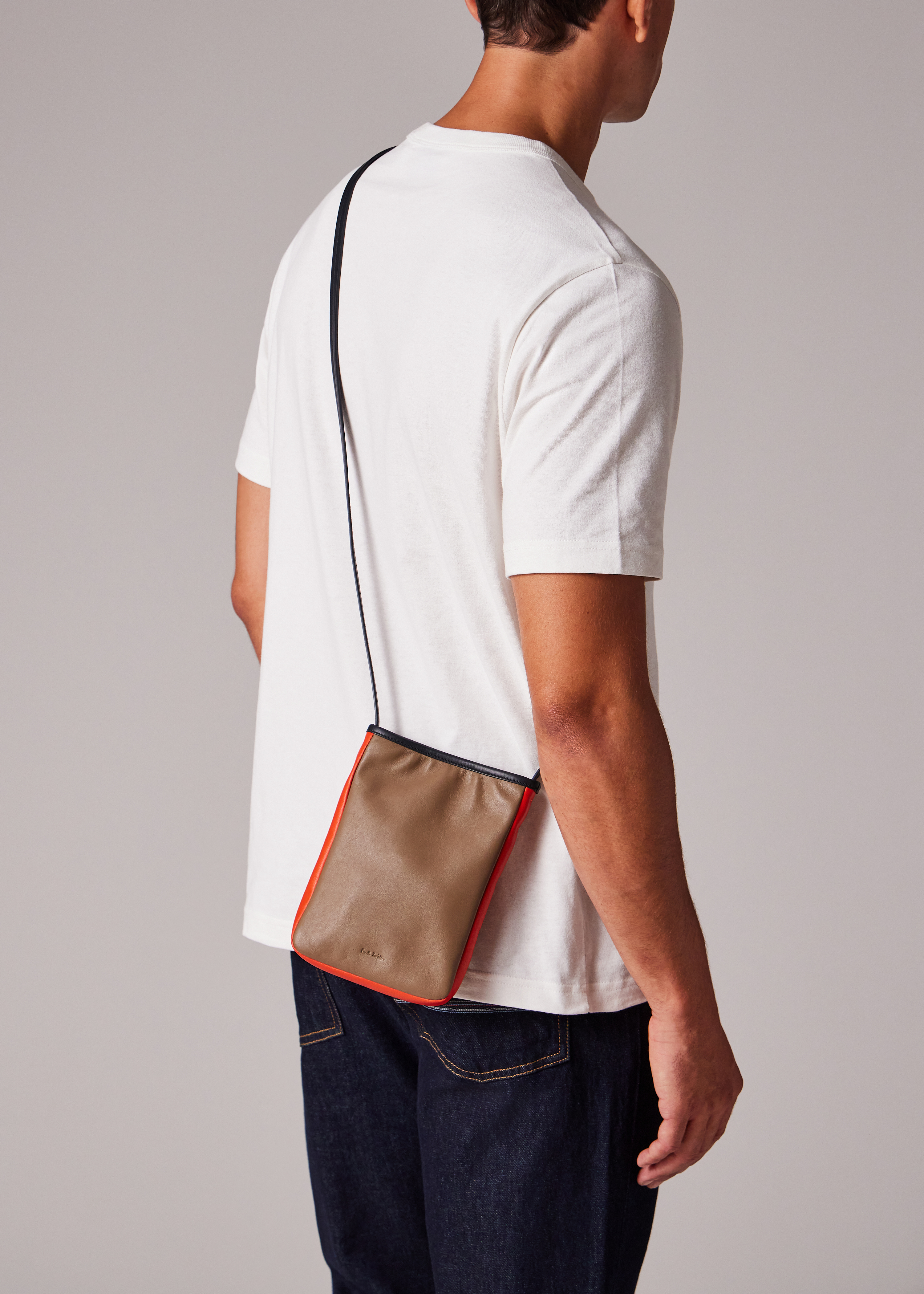 C05315 新品 Paul Smith コンパクト レザー財布 ネイビー Navy Leather Pouch Bag