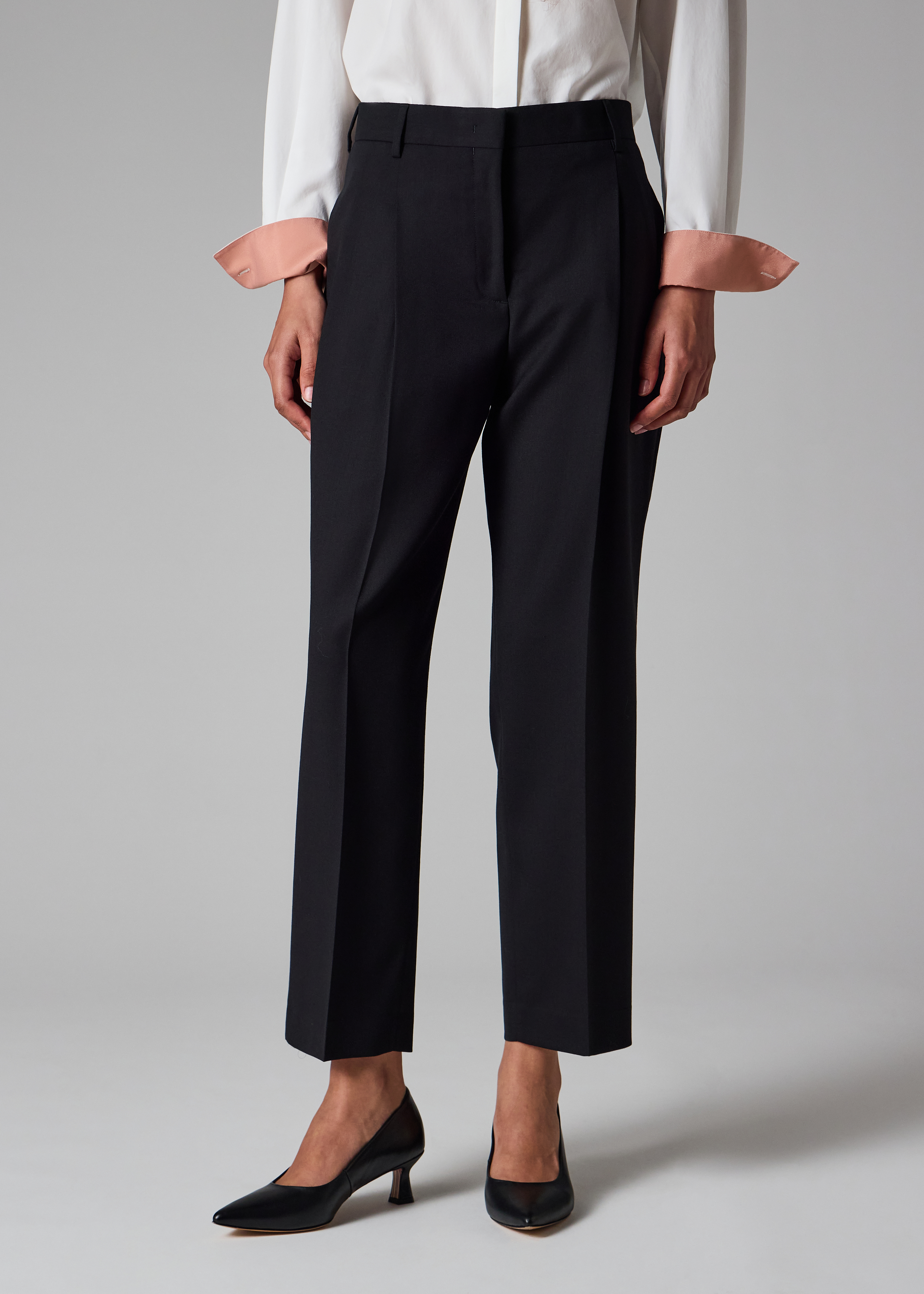 Women's 'A Suit To Travel In' Black Wool Twill Pleated Trousers