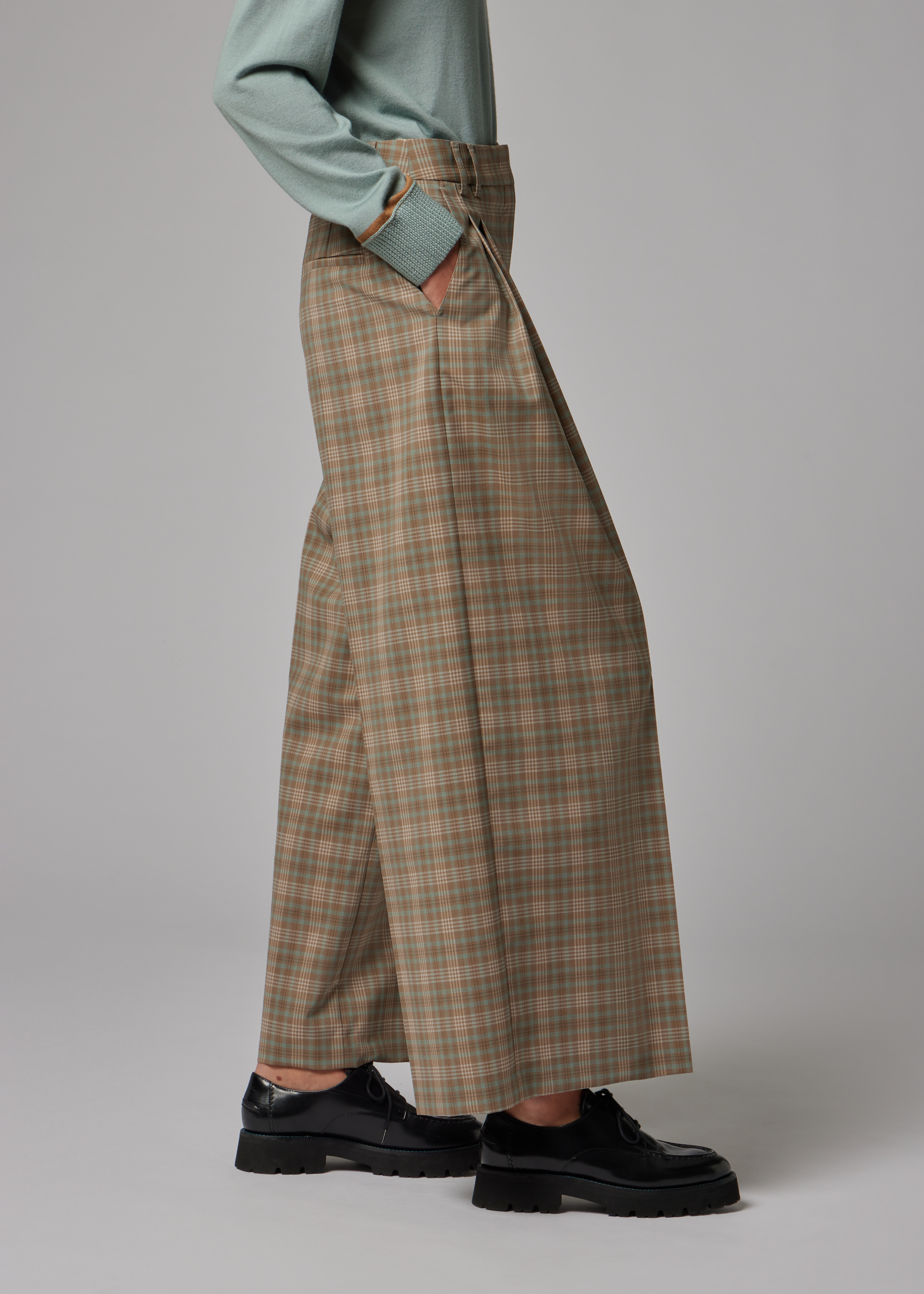 Women's Cream and Blue Check Wide-Leg Culotte Cropped Trousers