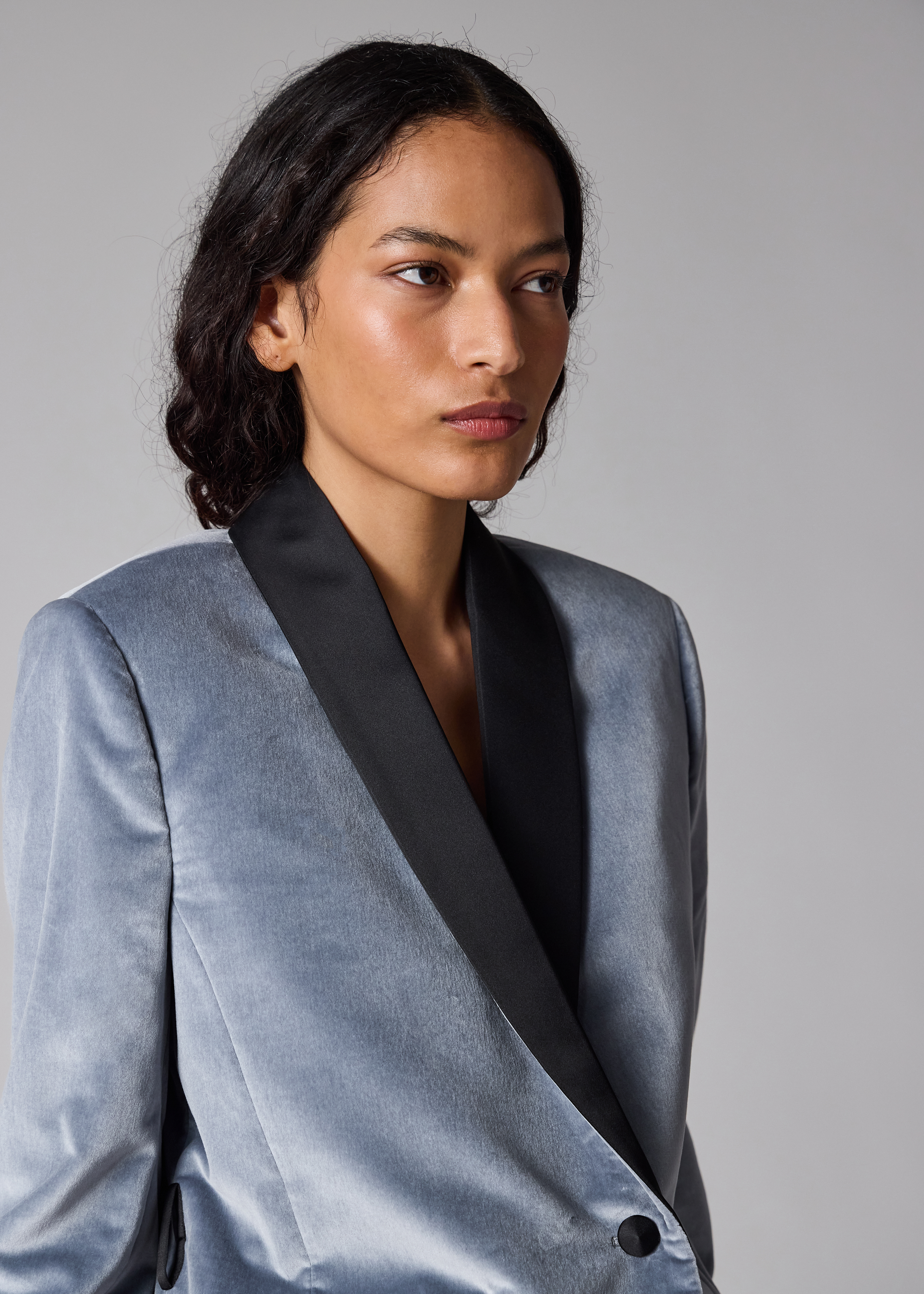 Women's Dusky Blue Velvet Contrast-Trim Belted Blazer
