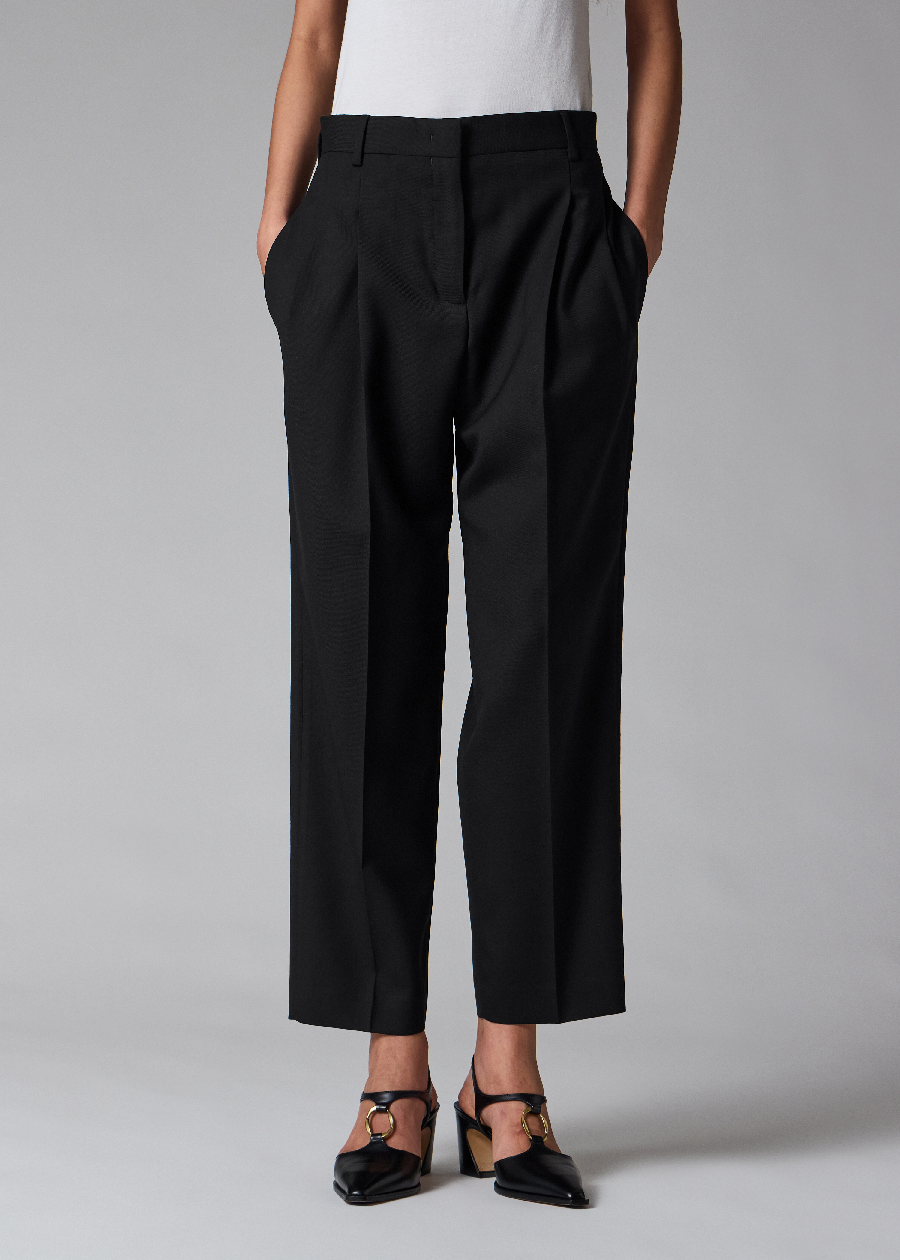 Women's 'A Suit To Travel In' Black Wool Twill Pleated Trousers