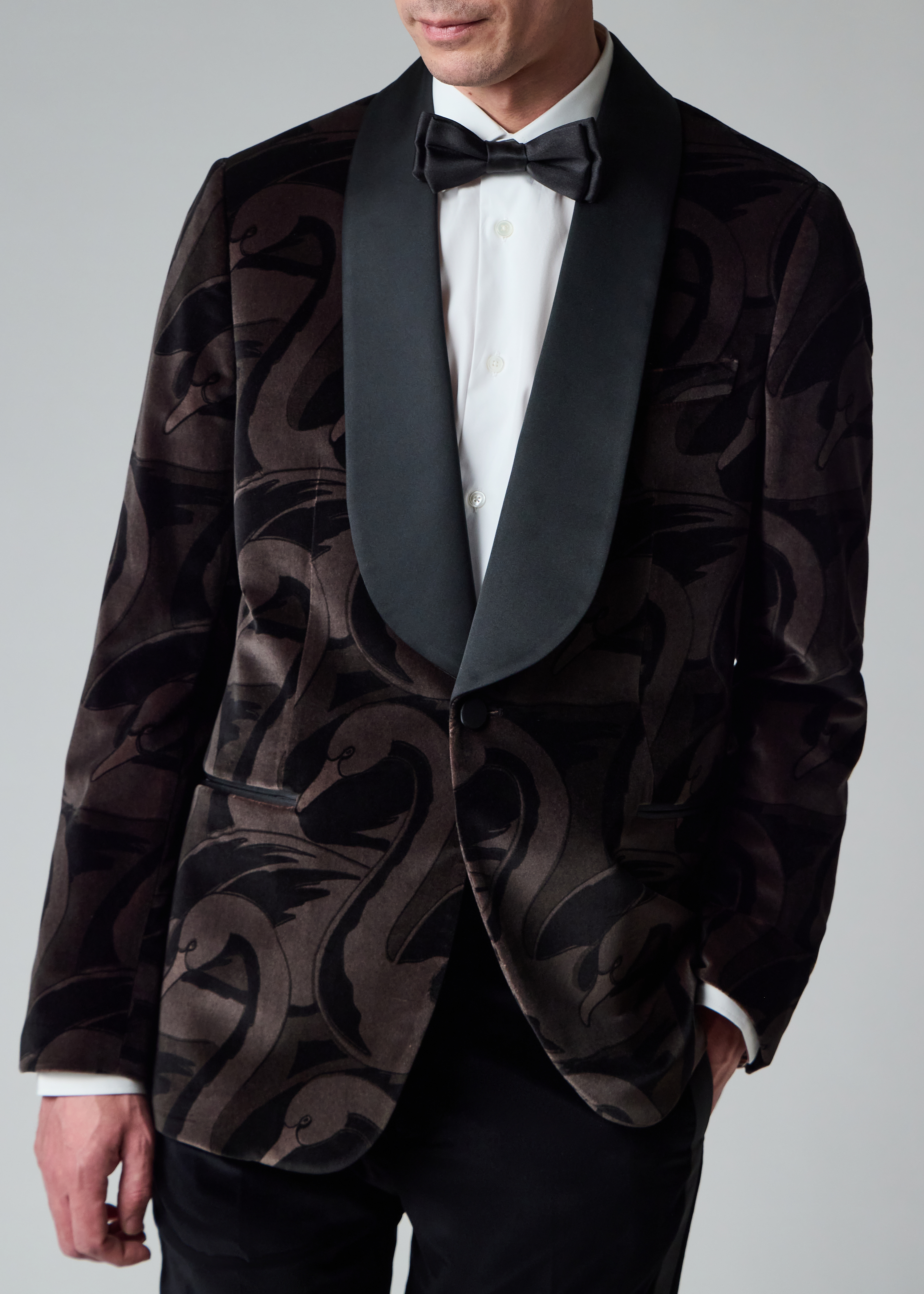The Soho - Tailored-Fit Black 'Swan' Velvet Evening Blazer