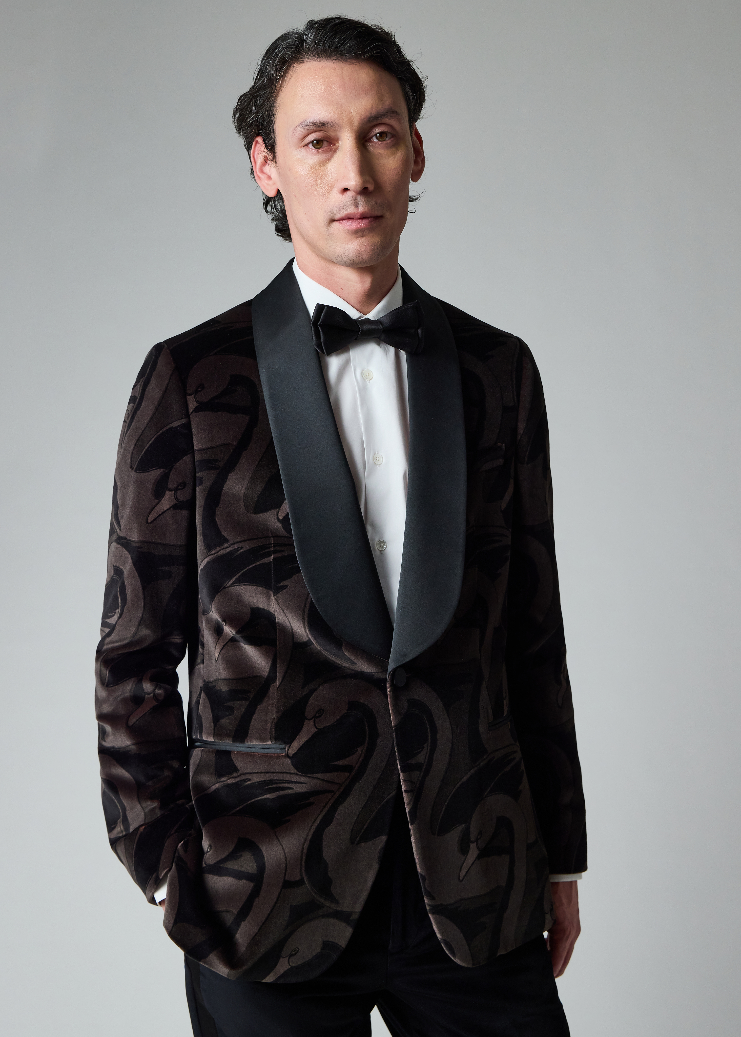 The Soho - Tailored-Fit Black 'Swan' Velvet Evening Blazer