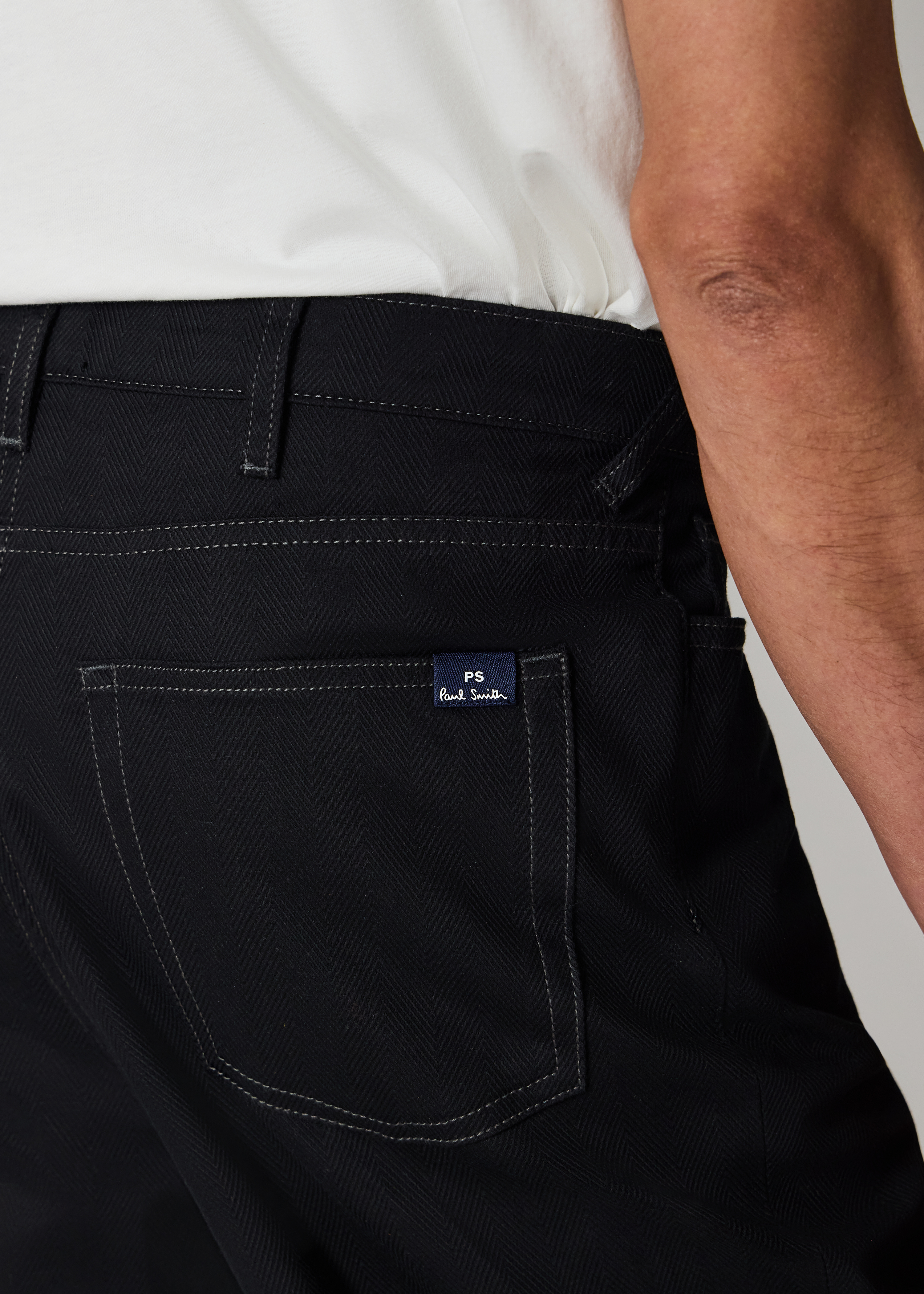 Black Herringbone-Twill Stretch Cotton Pleat-Front Jeans