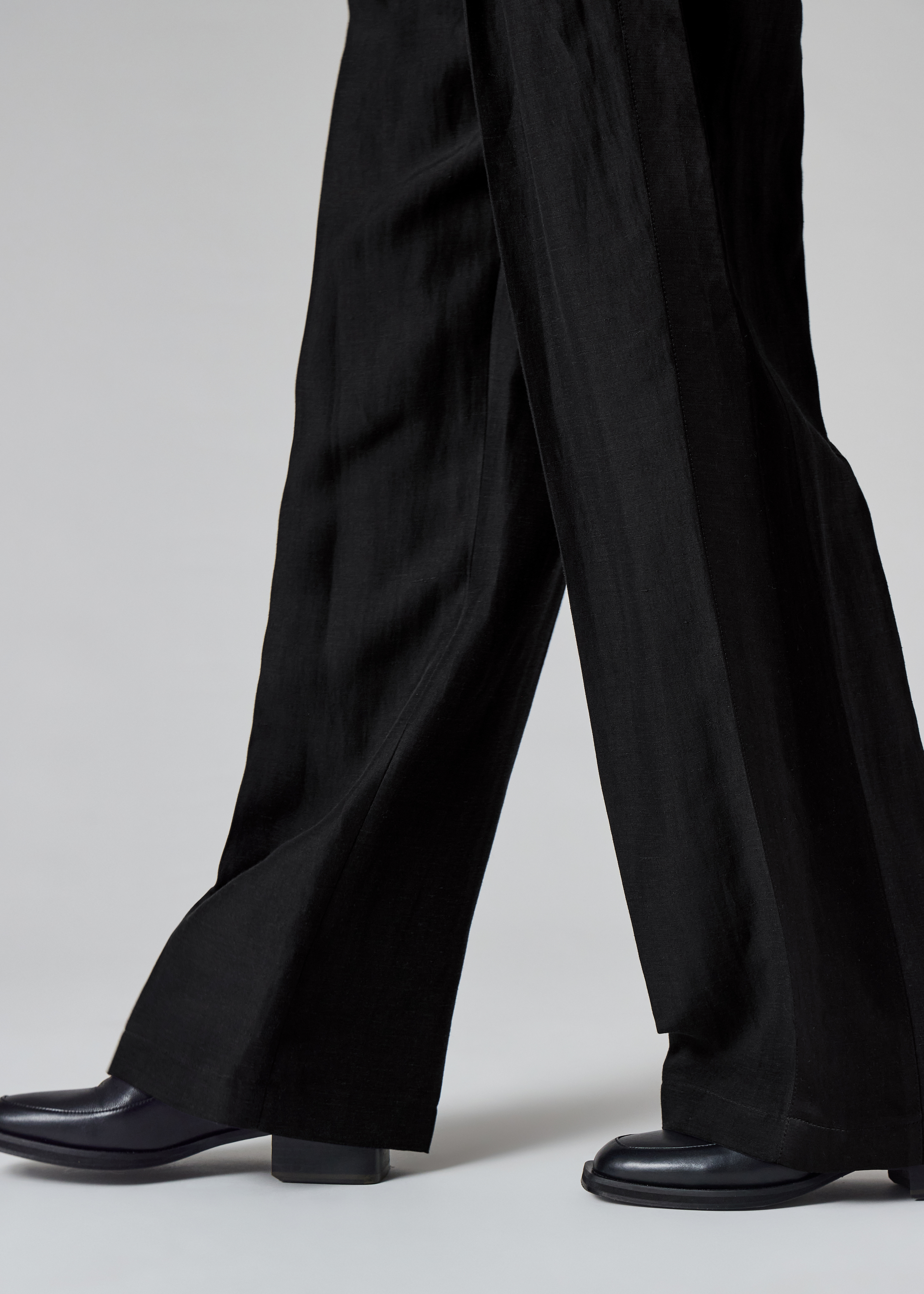 Women's Black Linen-Blend Wide-Leg Trousers
