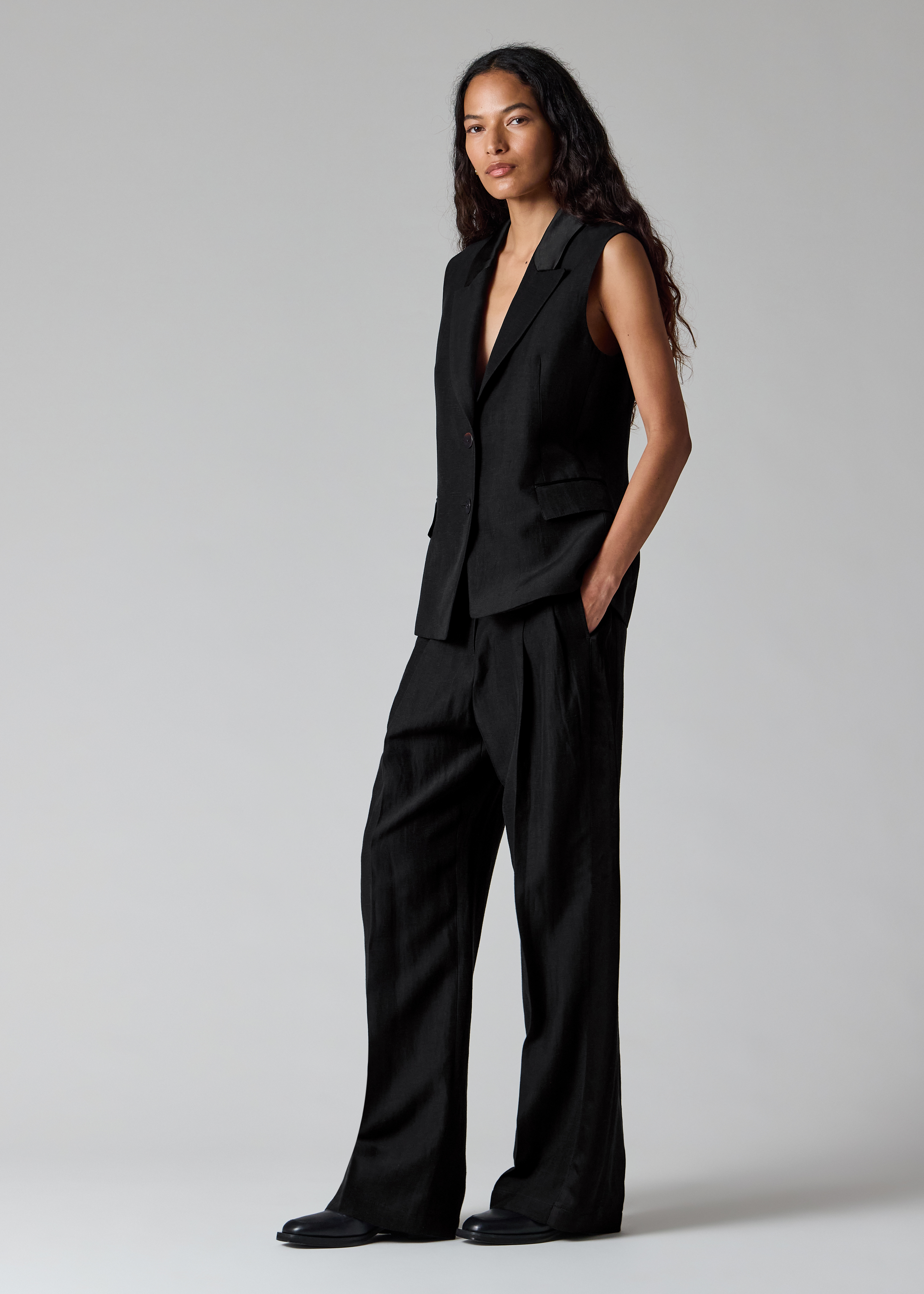 Women's Black Linen-Blend Waistcoat