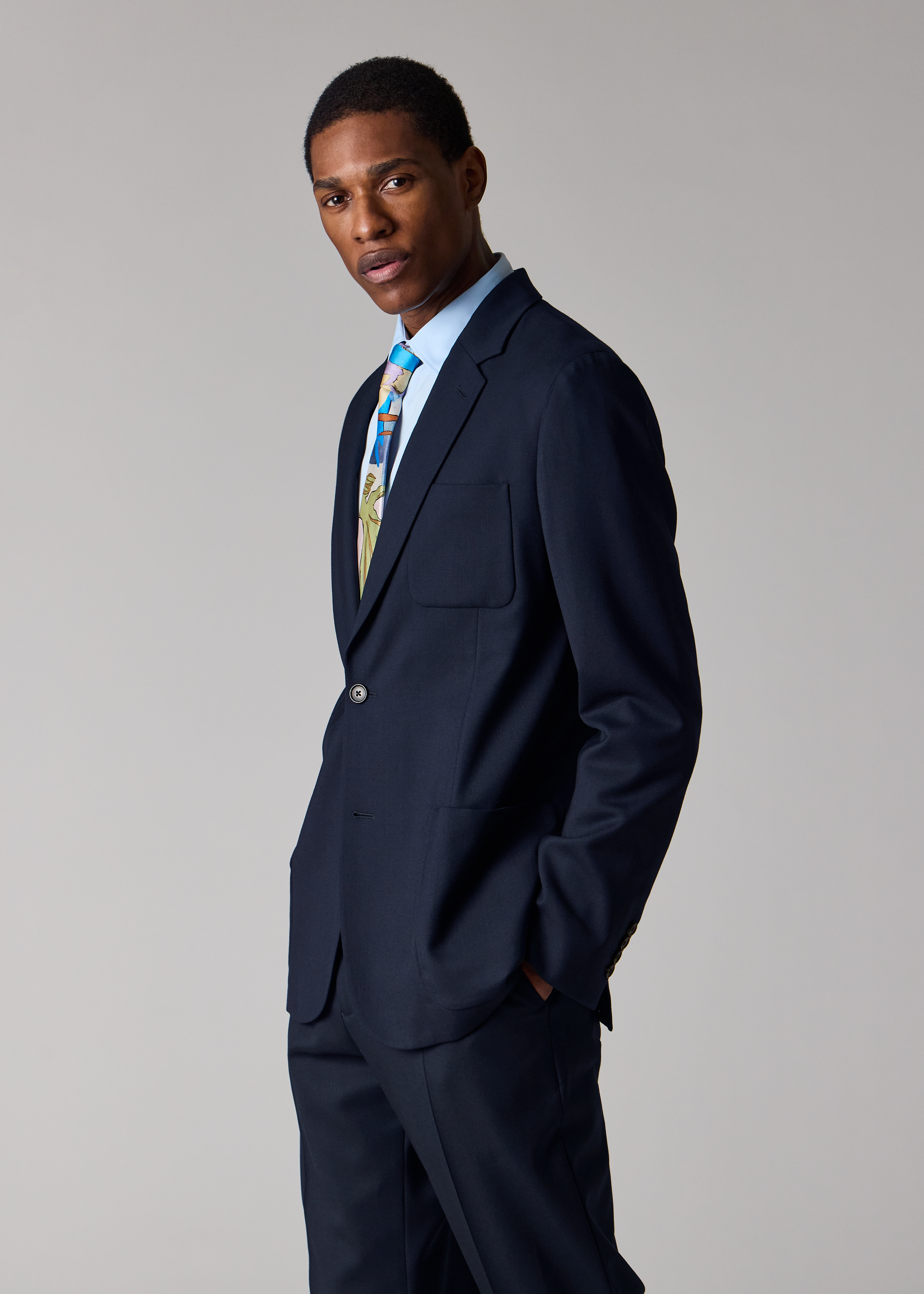 【ポリゴン】Paul Smith A SUIT TO TRAVEL IN Paul Smith | A Suit To Travel In - YouTube