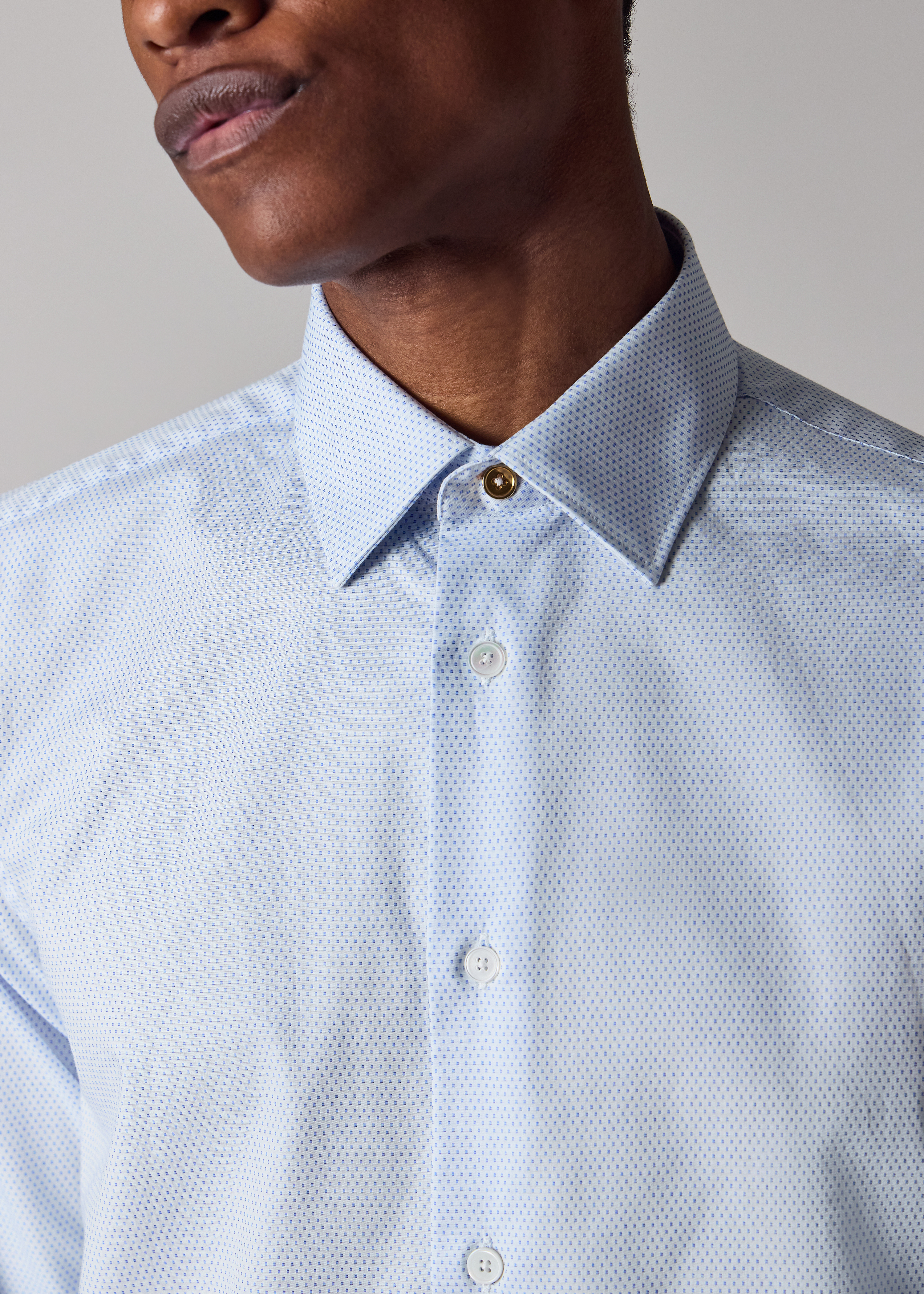 Tailored-Fit Light Blue Dot Easy Care Shirt