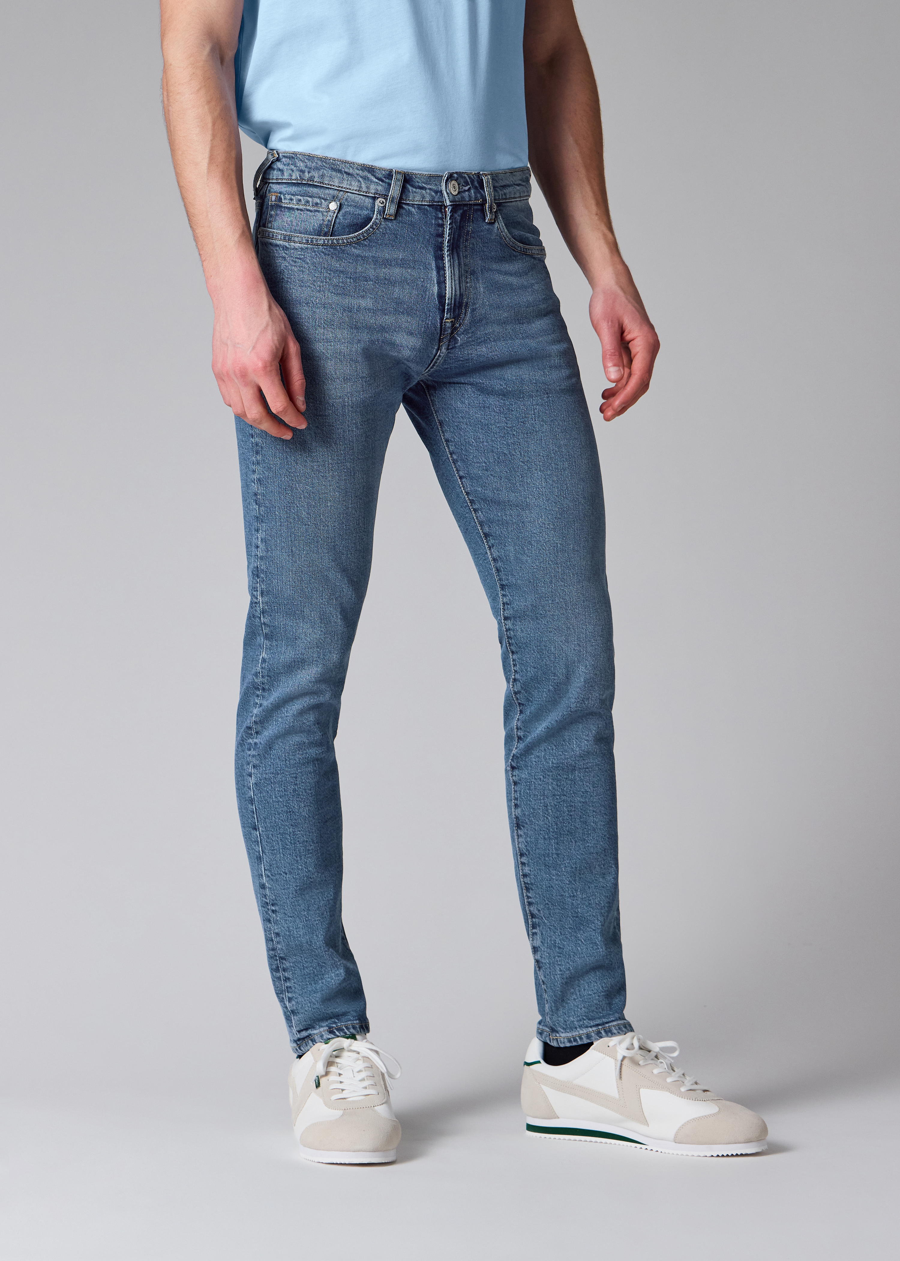 Tapered-Fit Blue-Wash 'Blue Black Stretch' Jeans