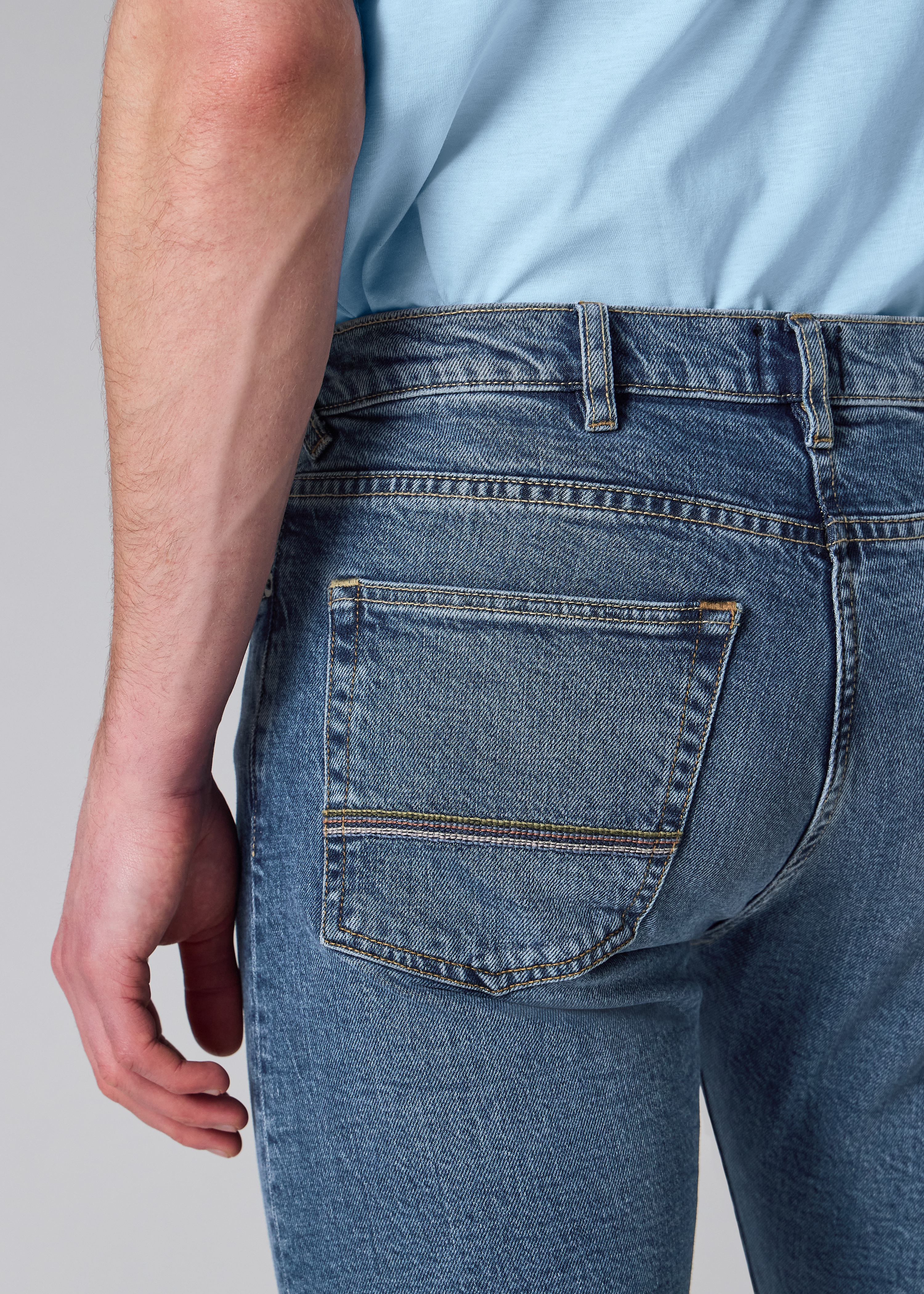Tapered-Fit Blue-Wash 'Blue Black Stretch' Jeans