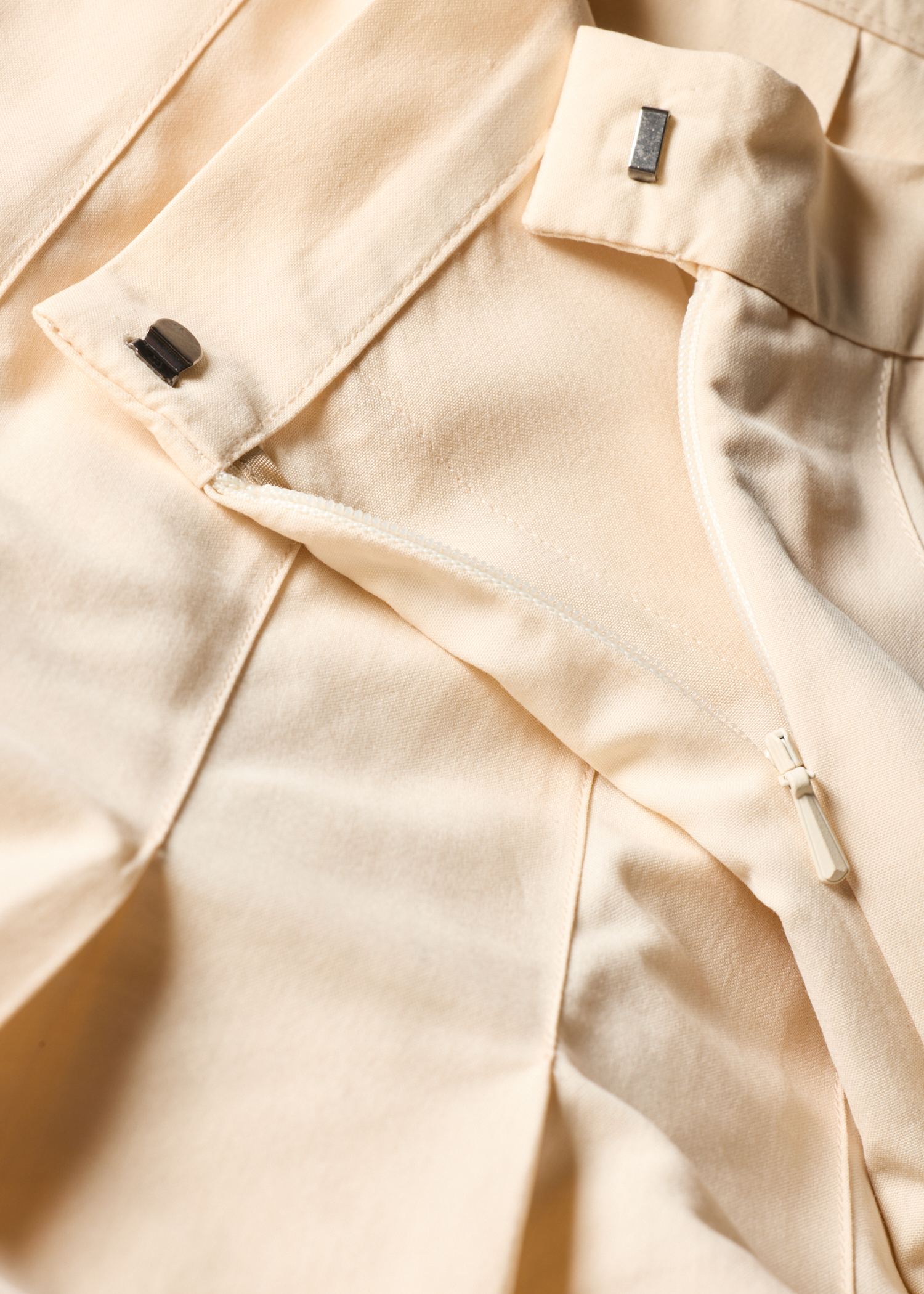 Women's Cream Pleated Cotton-Blend Skirt