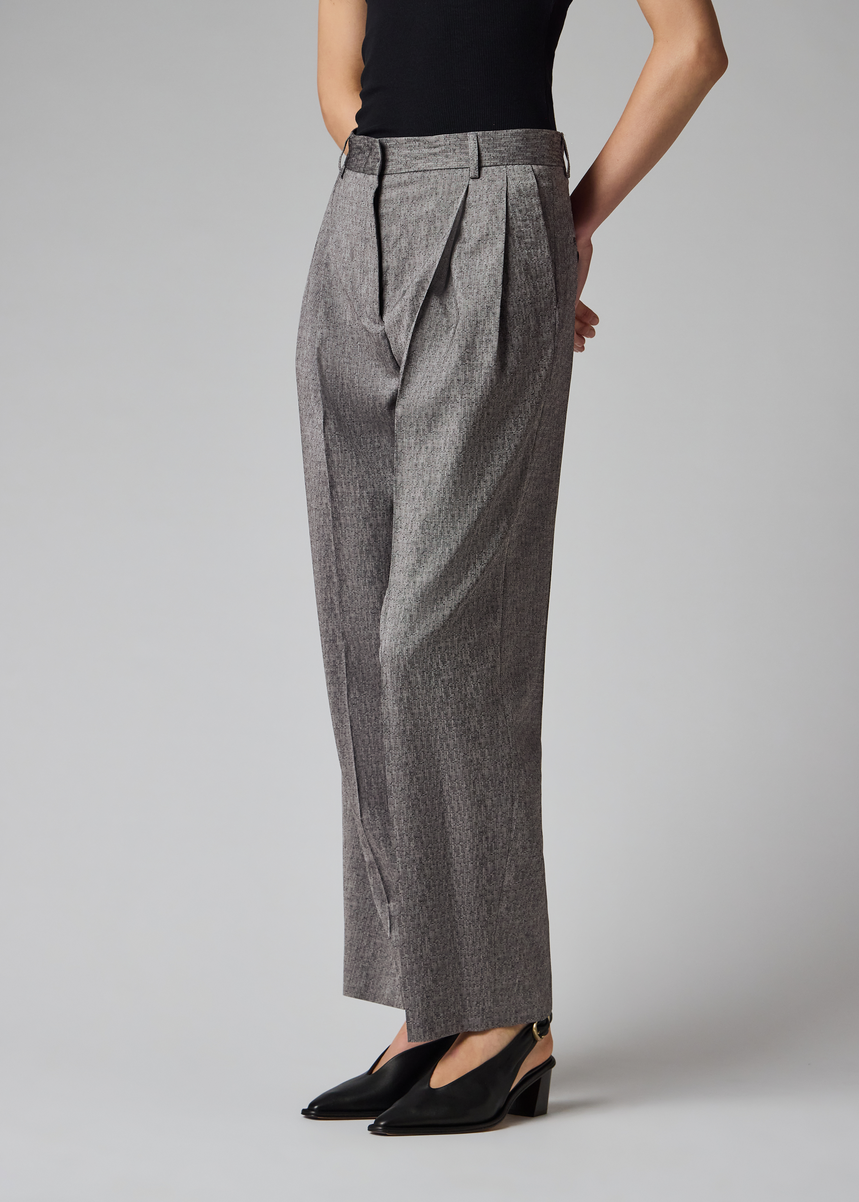 Women's Grey Textured Wool Pleated Trousers